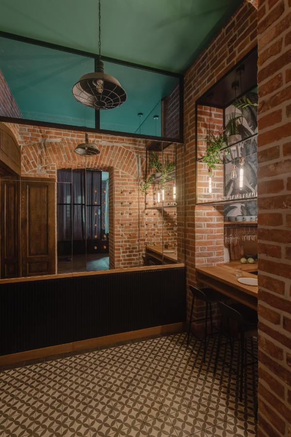 Larry Bird Old Town By Willywalls Krakow Exterior photo